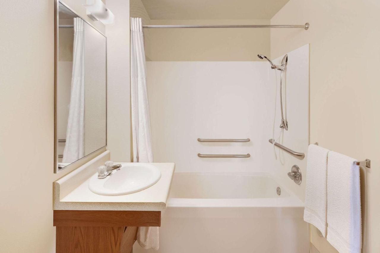 Woodspring Suites Council Bluffs Eksteriør bilde